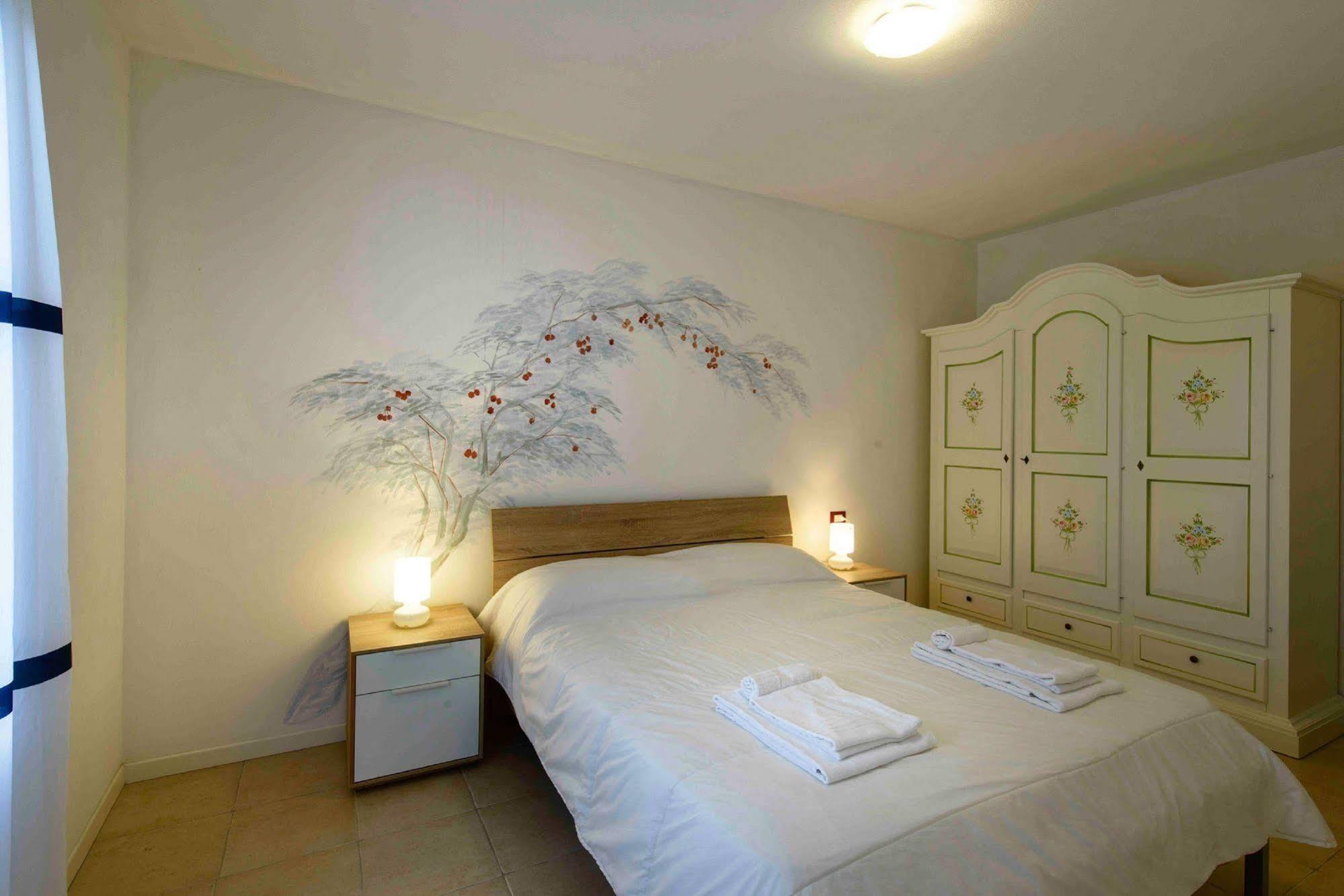 באיה סרדיניה Hotel Residence Rena Bianca מראה חיצוני תמונה